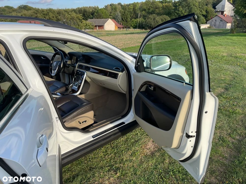 Volvo XC 70 T6 AWD Momentum - 18