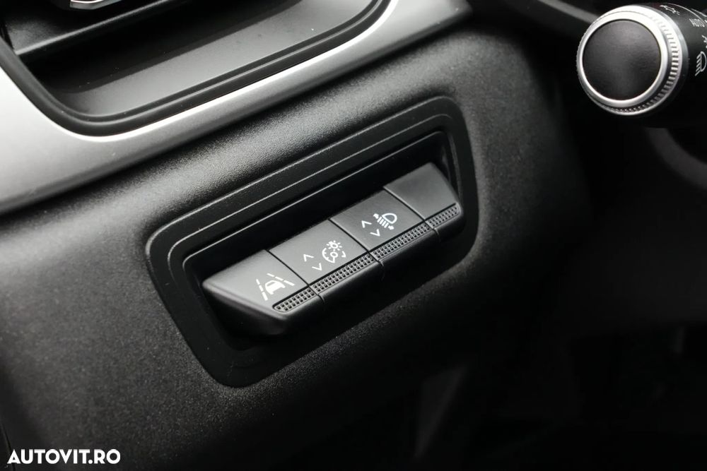 Renault Captur MHEV 140 Techno - 19