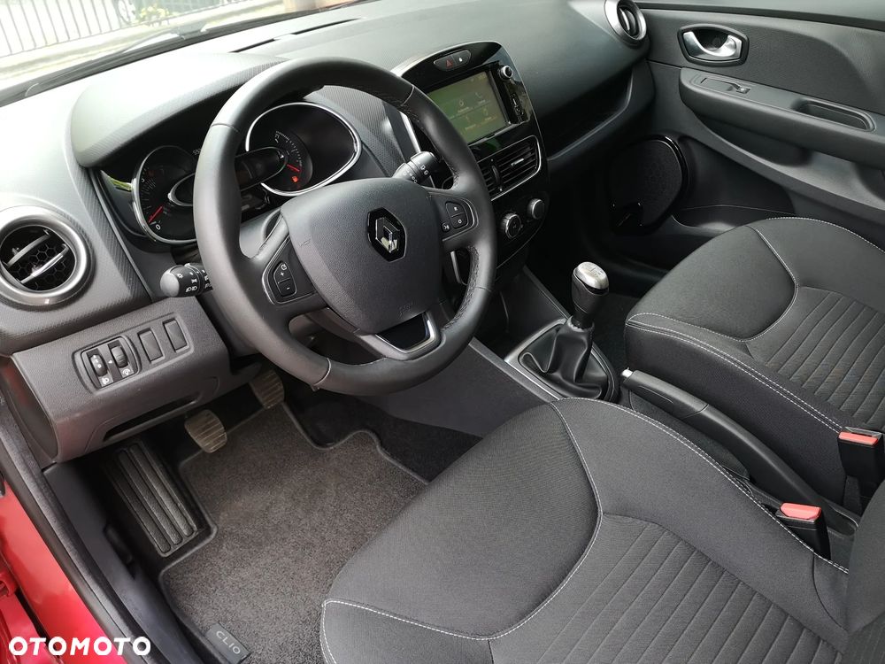 Renault Clio 1.2 16V Limited - 10