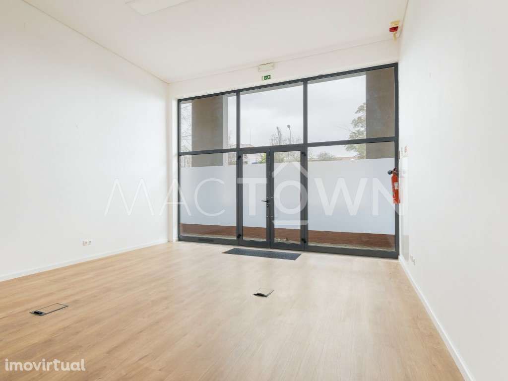 Loja versátil em Marvila - Grande imagem: 5/25