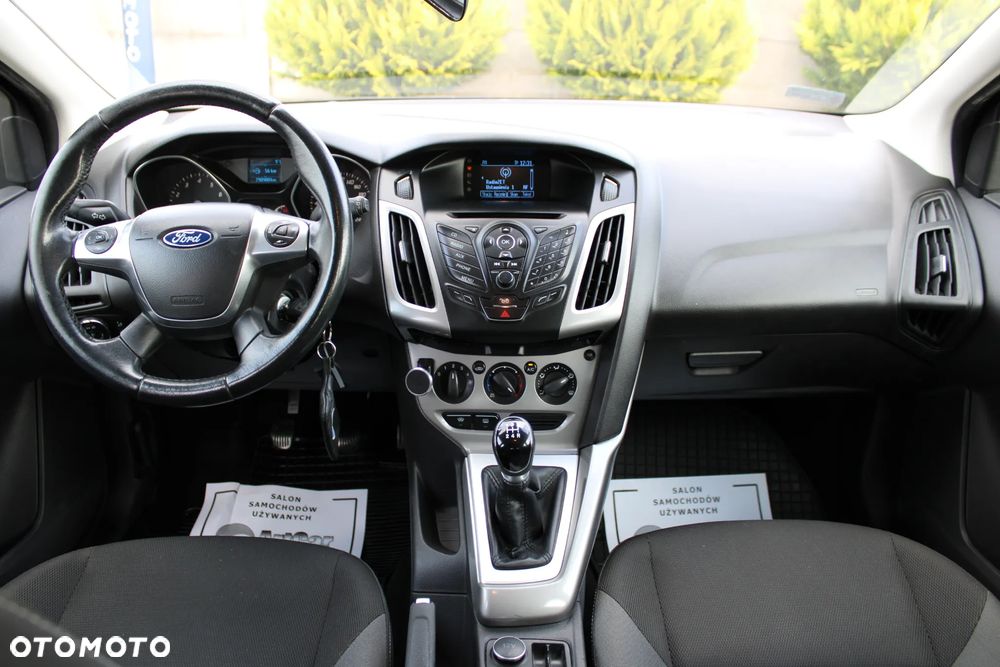 Ford Focus 1.6 Ambiente - 23