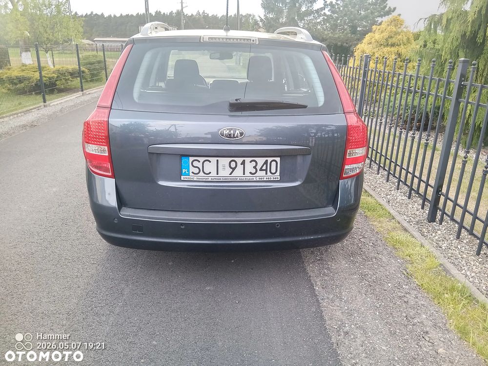 Kia Ceed 1.6 Crdi Comfort + - 5