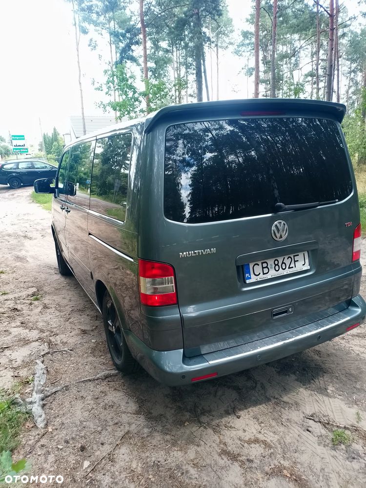 Volkswagen Multivan - 5