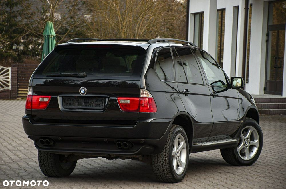 BMW X5 4.4i - 25