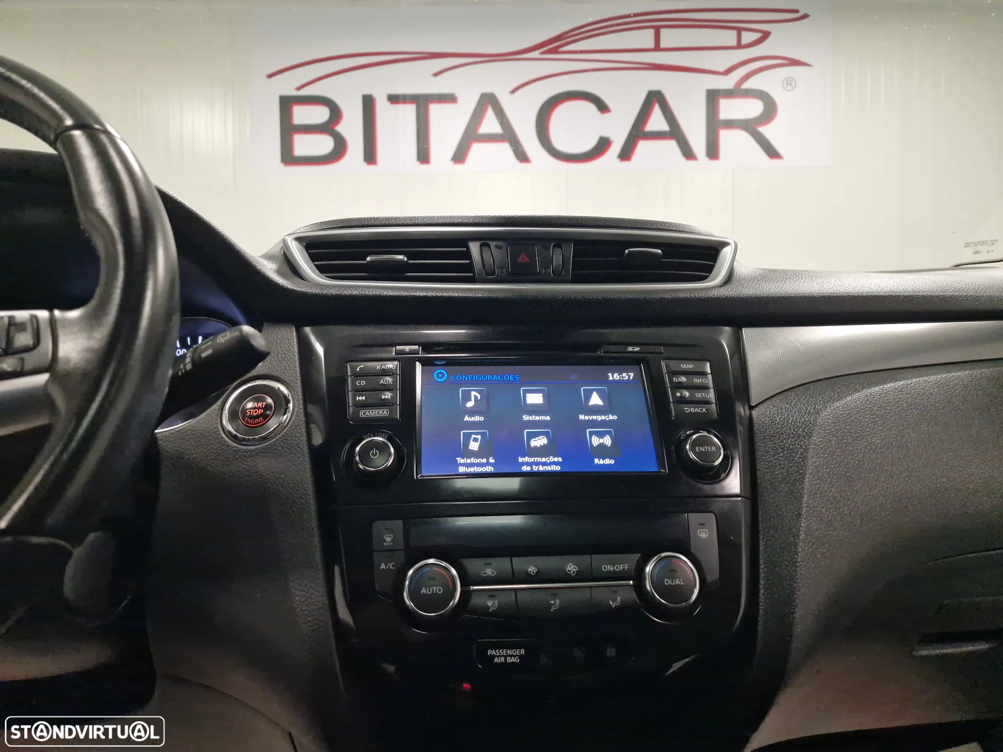 Nissan Qashqai 1.5 dCi N-Connecta 18 - 37