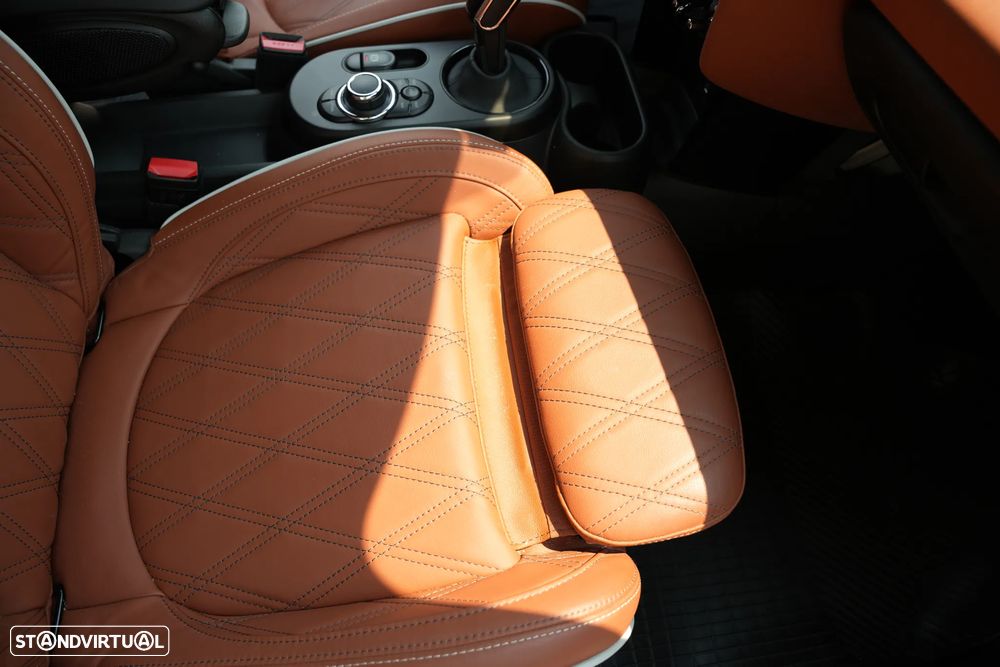 MINI 3 Portas Cooper SE Premium Extra Essential - 28