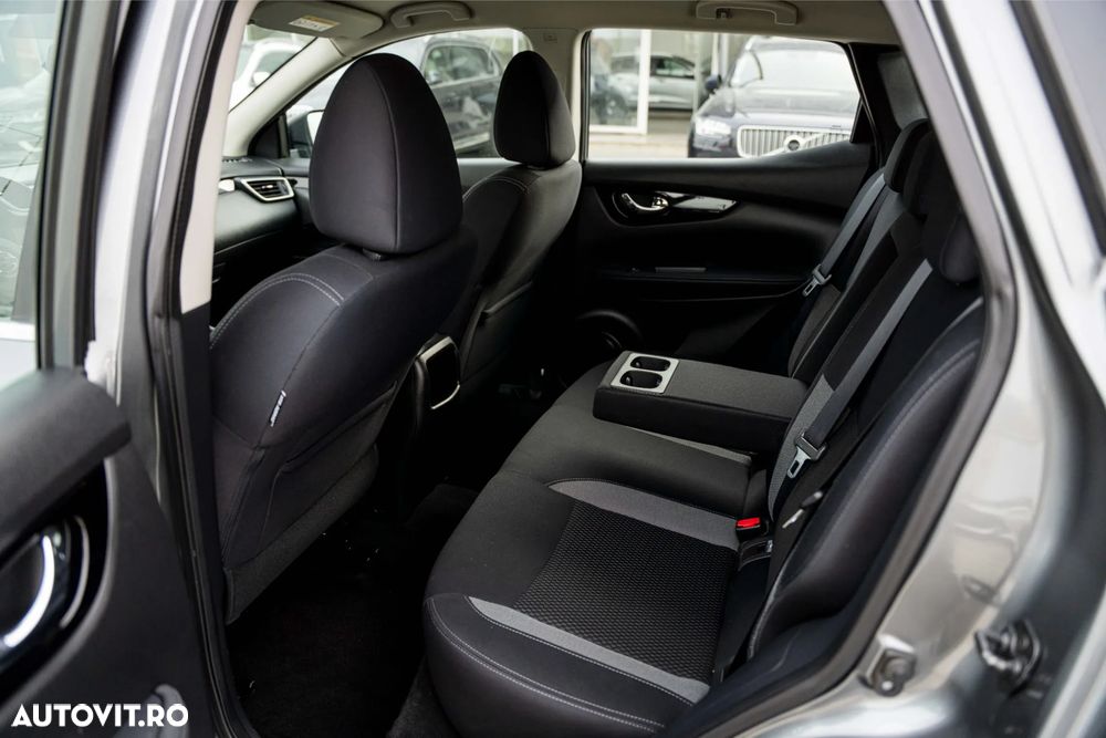 Nissan Qashqai 1.6 DCI Xtronic N-Connecta - 16