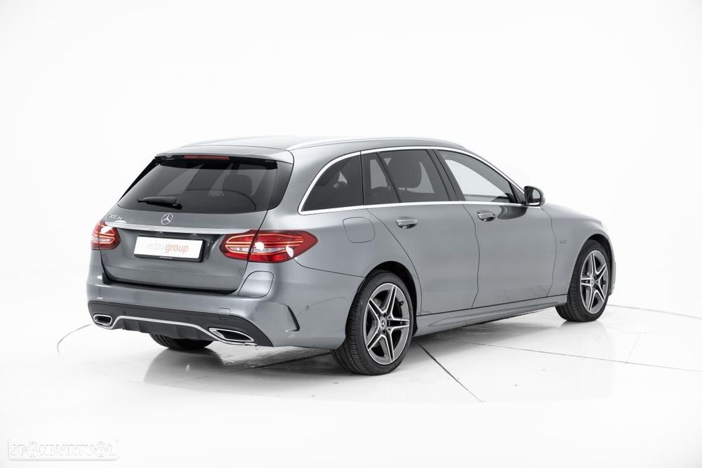 Mercedes-Benz C 300 de AMG Line - 4