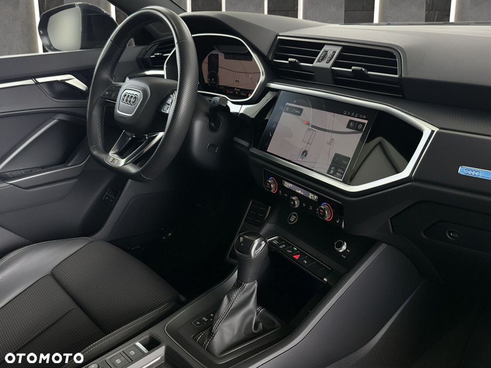 Audi Q3 - 16