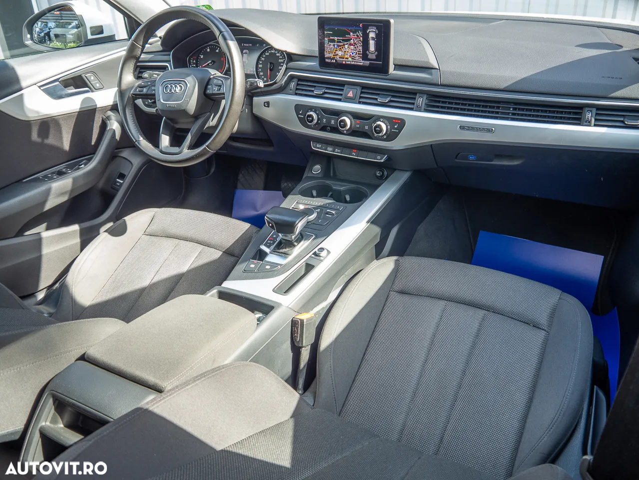 Audi A4 Avant 2.0 TDI quattro Stronic - 36