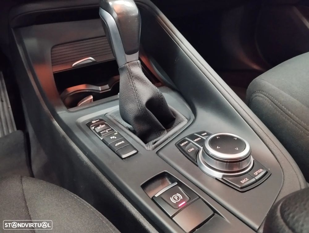 BMW X1 25 e xDrive Corporate Edition - 39
