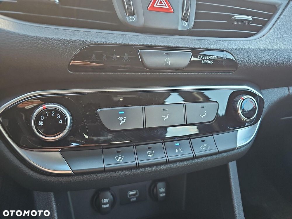 Hyundai i30 - 22