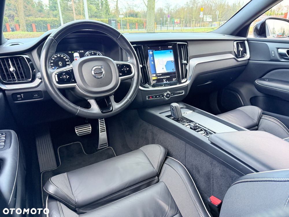 Volvo S60 T4 R-Design - 16