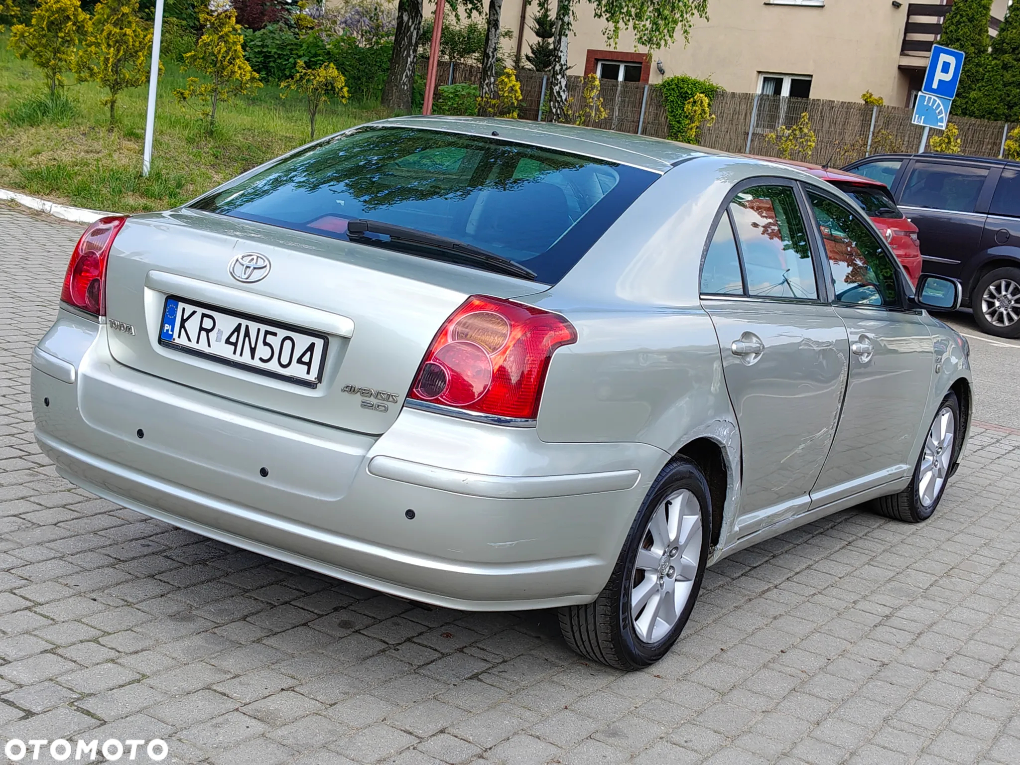 Toyota Avensis 2.0 D-4D - 10