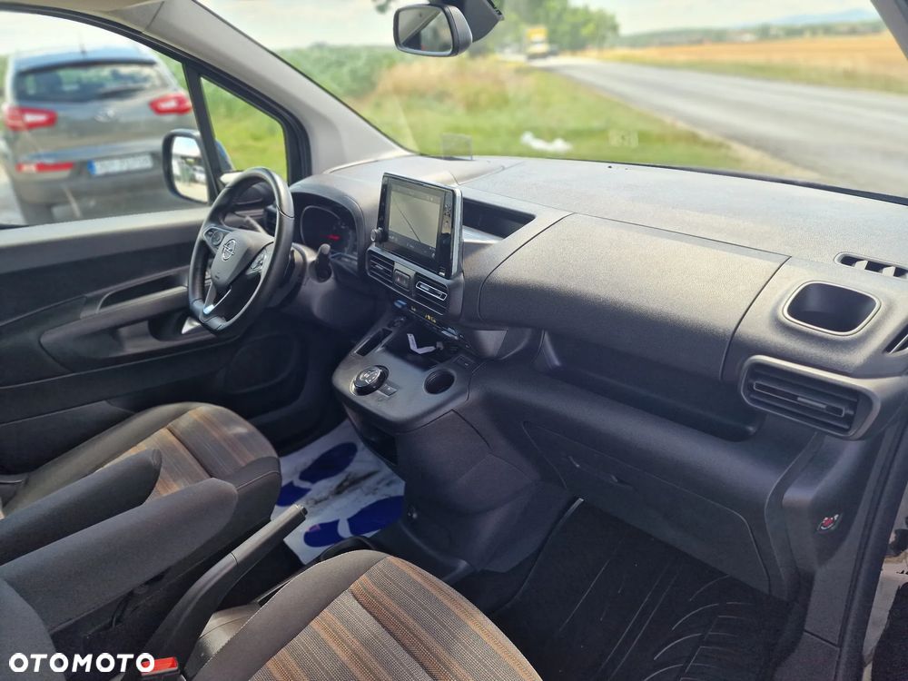 Opel Combo 1.5 D Automatik GS - 23