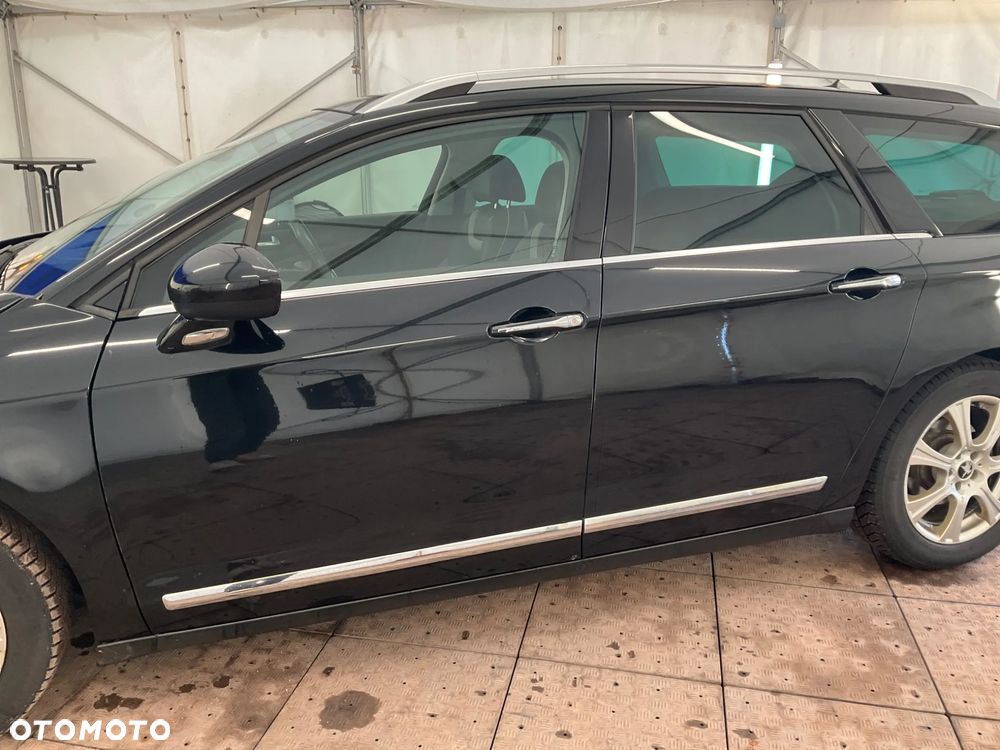 Citroën C5 HDi 170 Biturbo Exclusive - 3