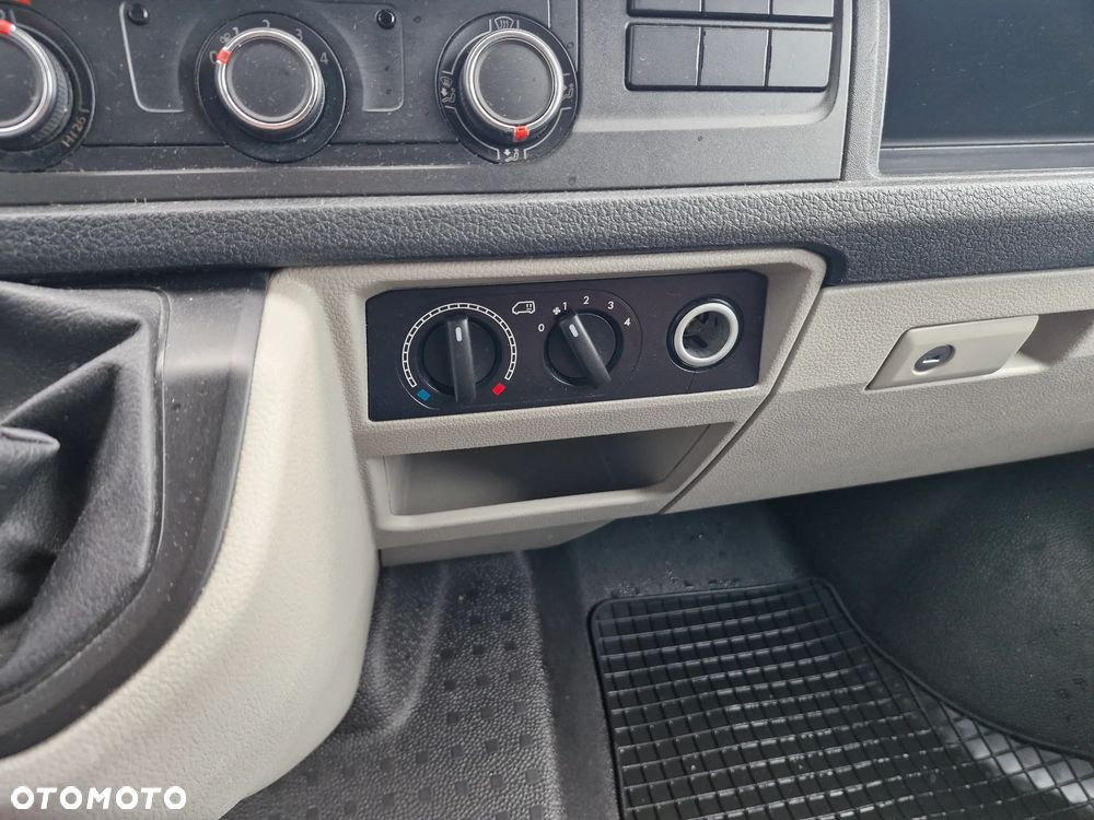 Volkswagen Transporter L2H1 - 16