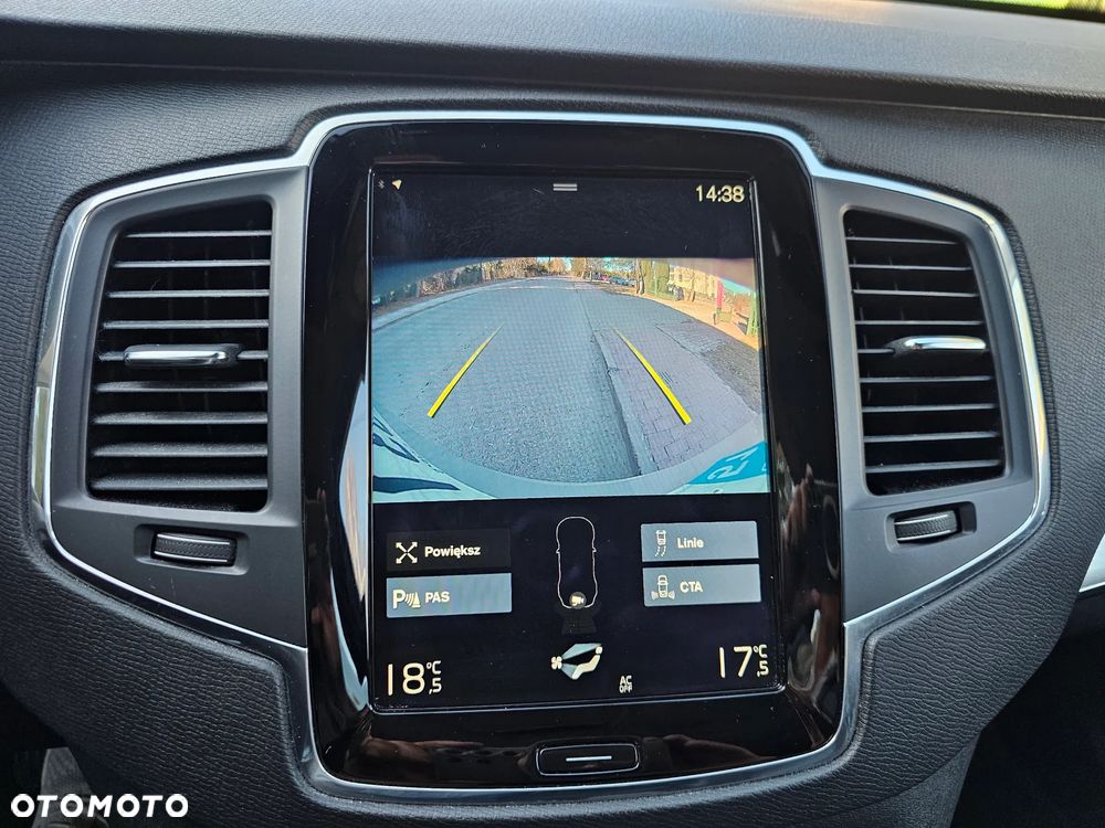 Volvo XC 90 D5 AWD Geartronic Kinetic - 22