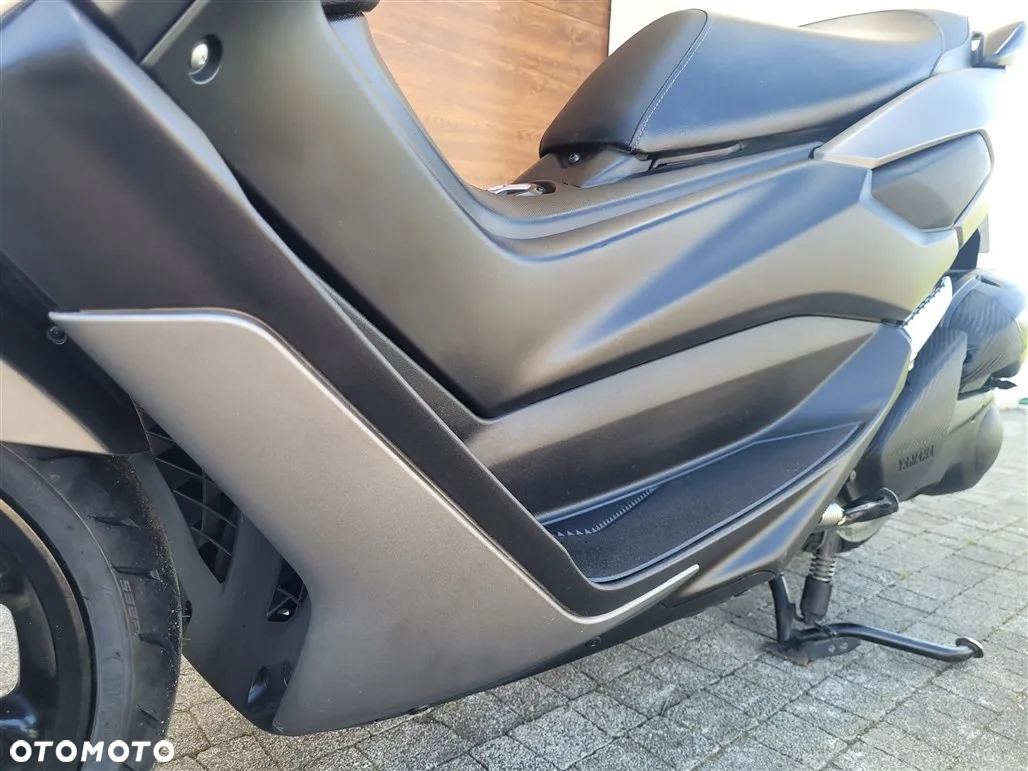 Yamaha NMAX - 22