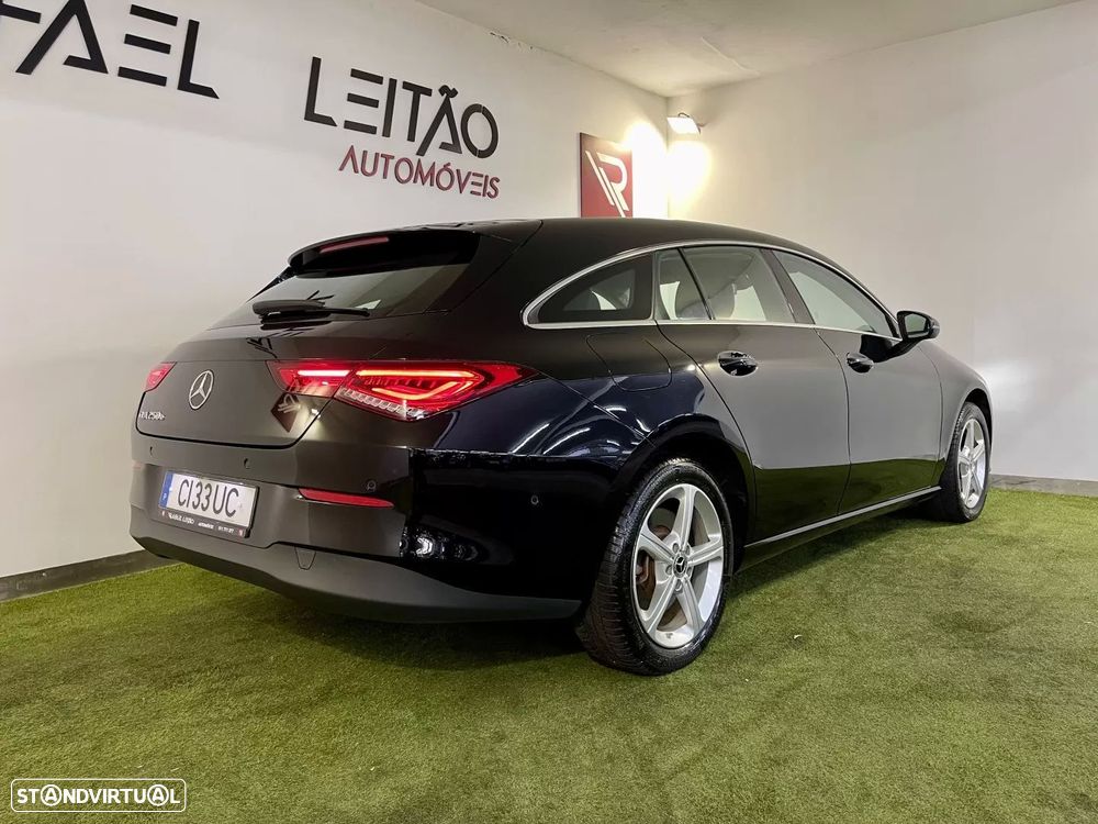 Mercedes-Benz CLA 250 e Shooting Brake Style Plus - 8