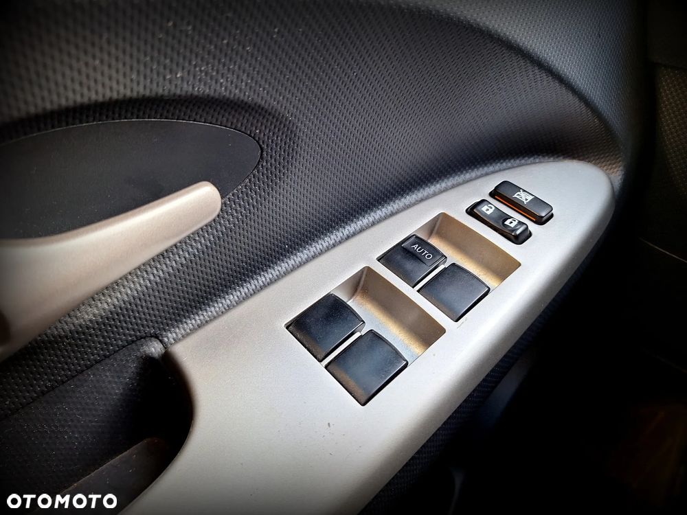 Toyota Urban Cruiser 1.33 4x2 Town - 14