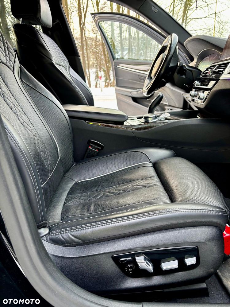 BMW Seria 5 520d xDrive M Sport sport - 11