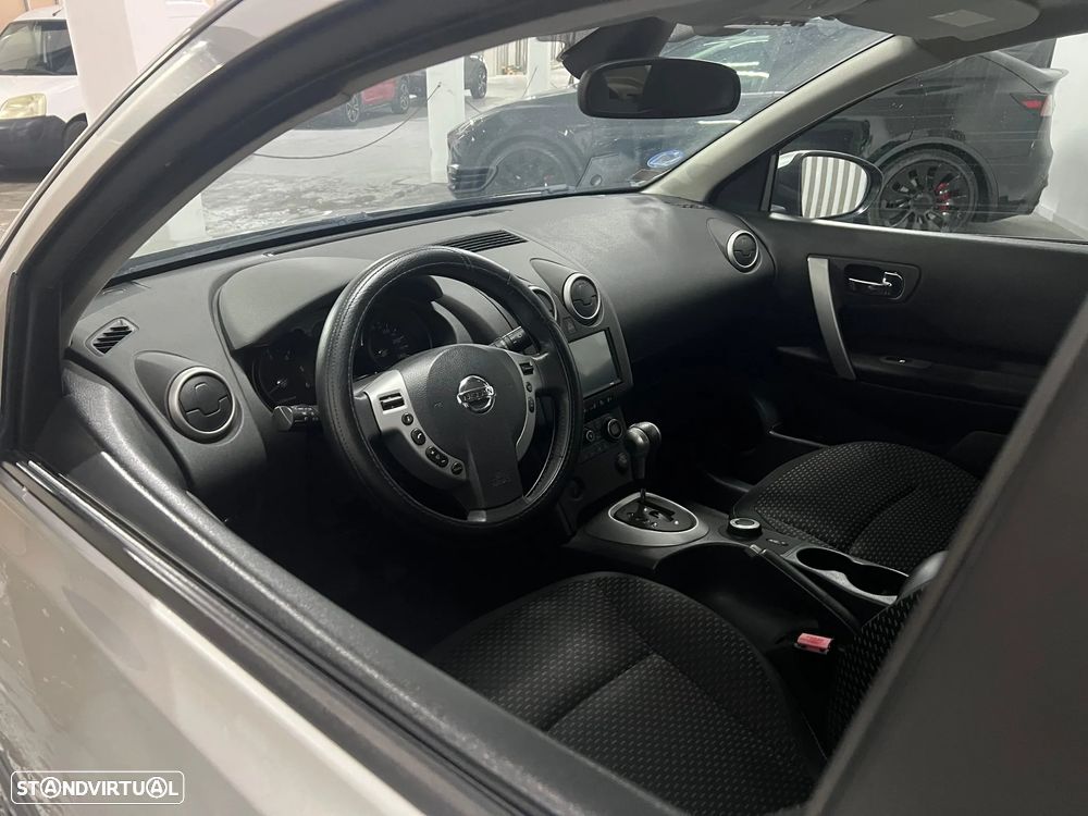 Nissan Qashqai 2.0 dCi Acenta AT FPD - 19