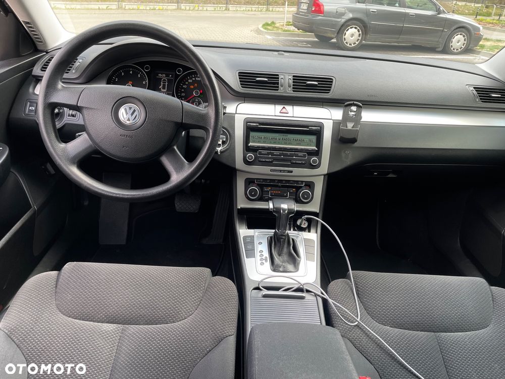 Volkswagen Passat - 13