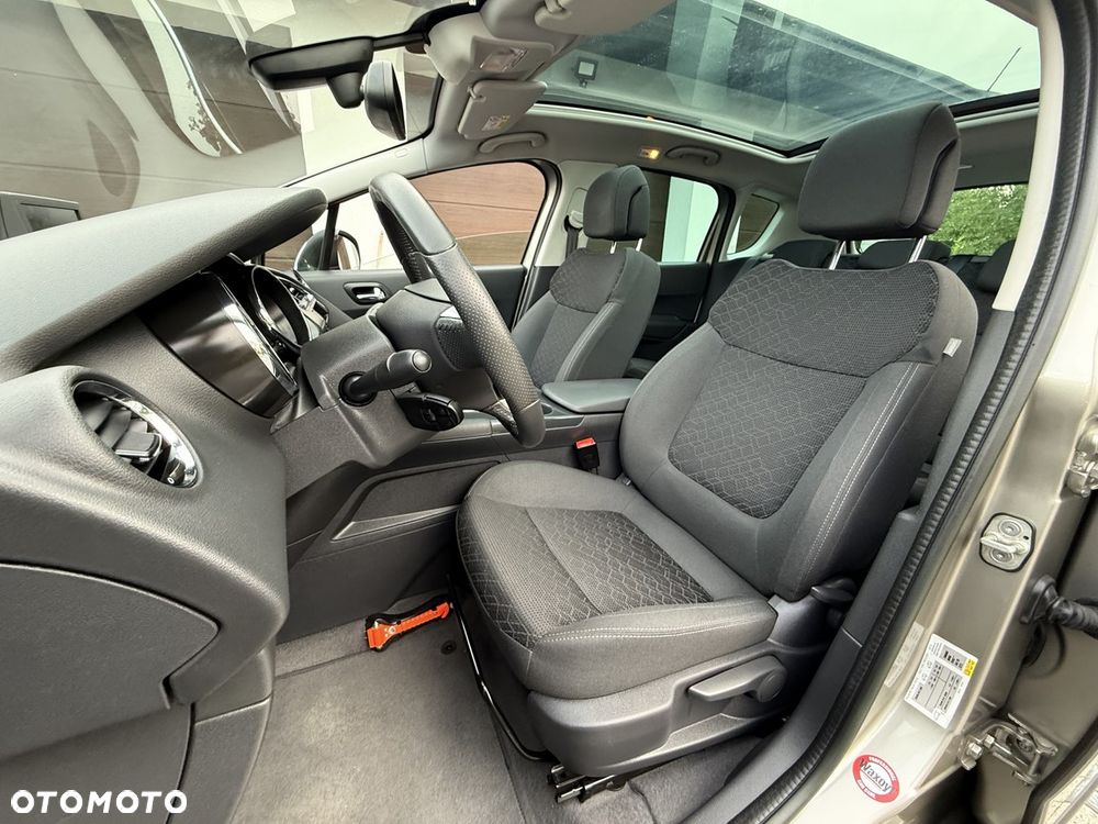 Peugeot 3008 1.6 THP Style - 15