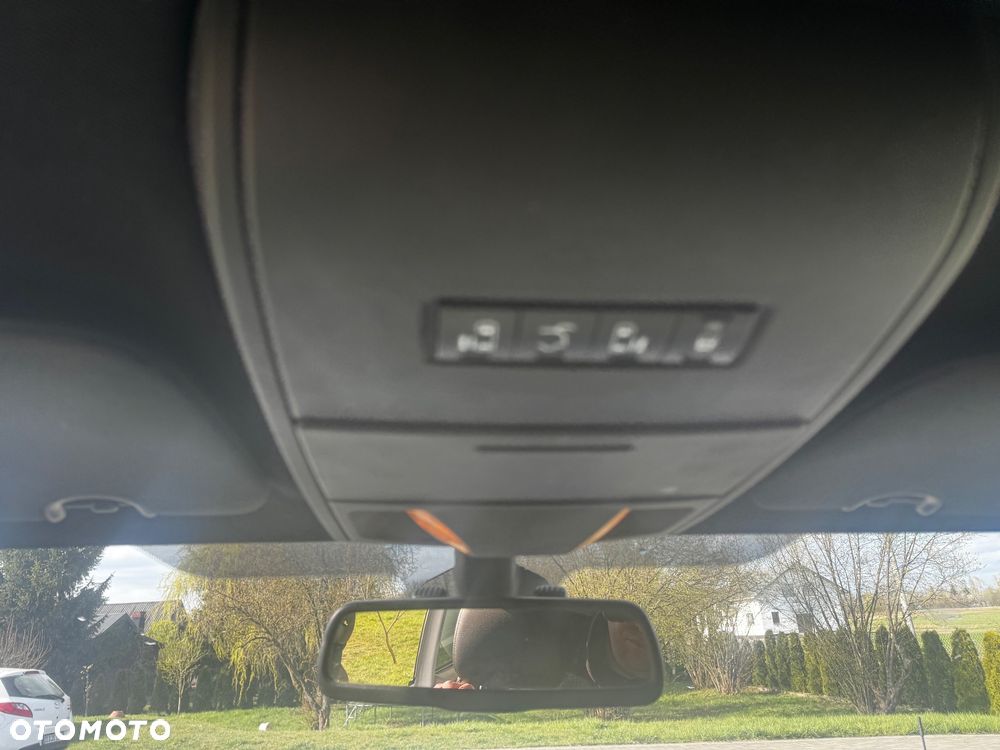 Dodge Grand Caravan 3.6 R/T - 11