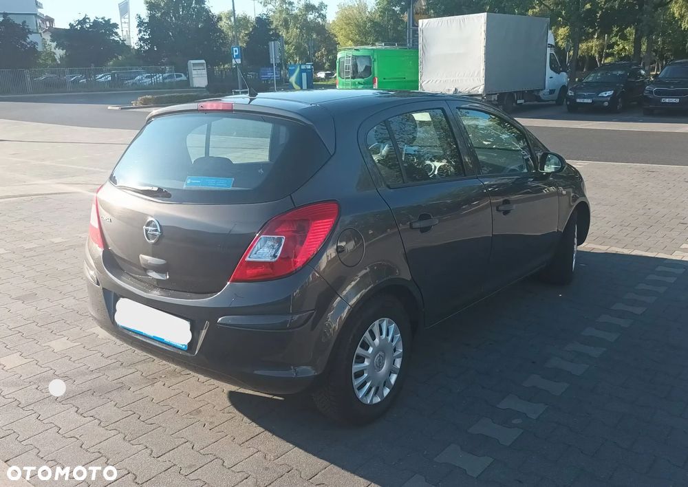 Opel Corsa 1.2 16V Edition / Active - 4