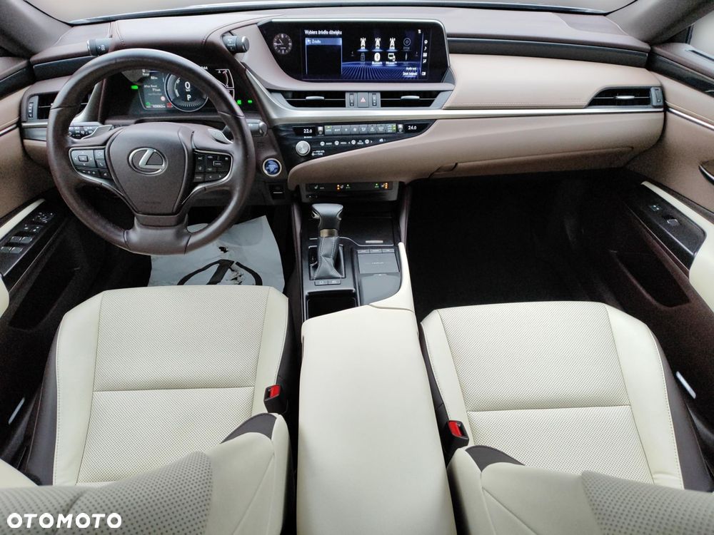 Lexus ES - 15