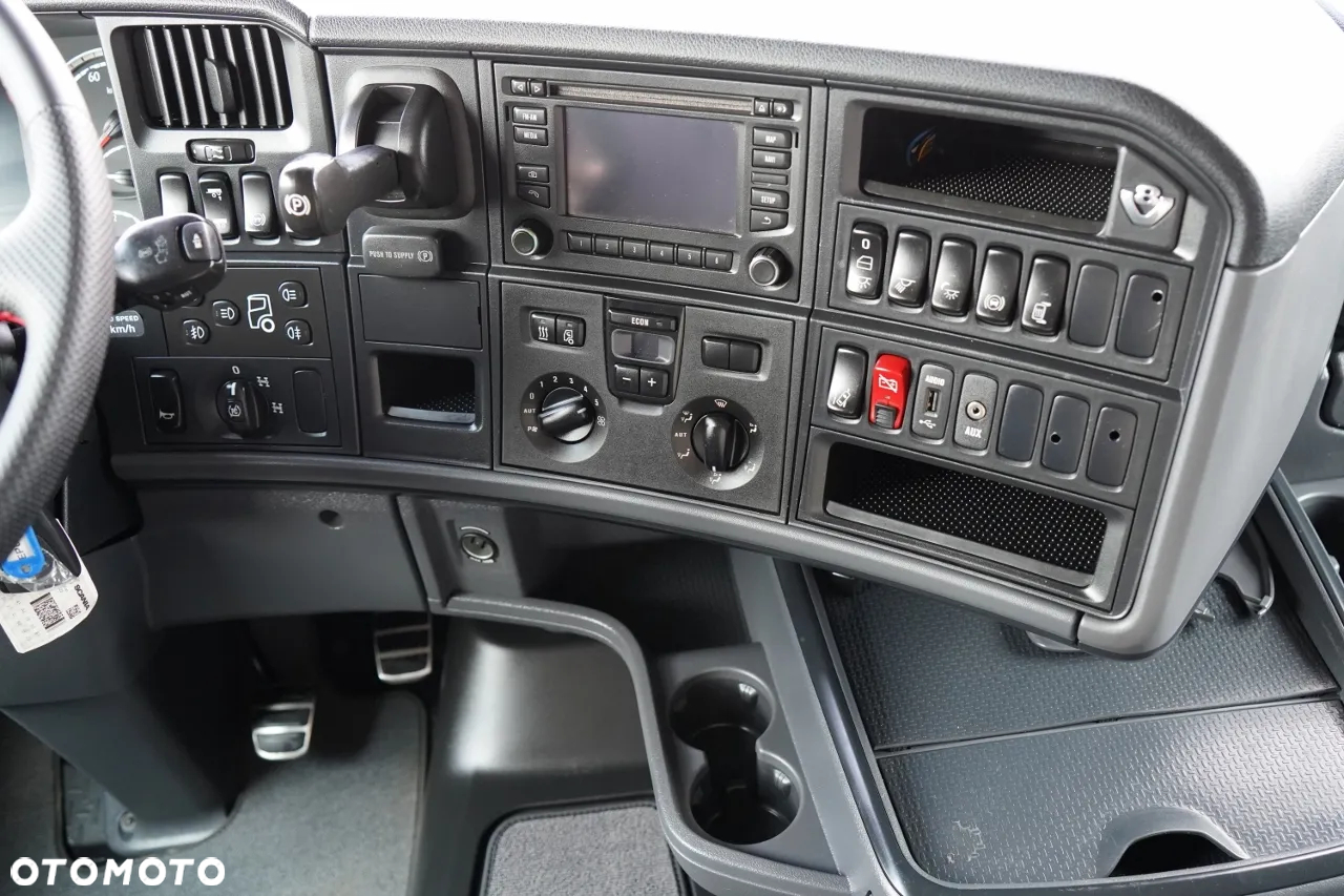Scania R 580 / V8 / 6x4 / DMC: 150.000 KG / RETARDER / KLIMA POSTOJOWA   / PEŁNY ADR  / 3 OSIOWY CIĄGNIK SIODŁOWY / SPROWADZONY - 29