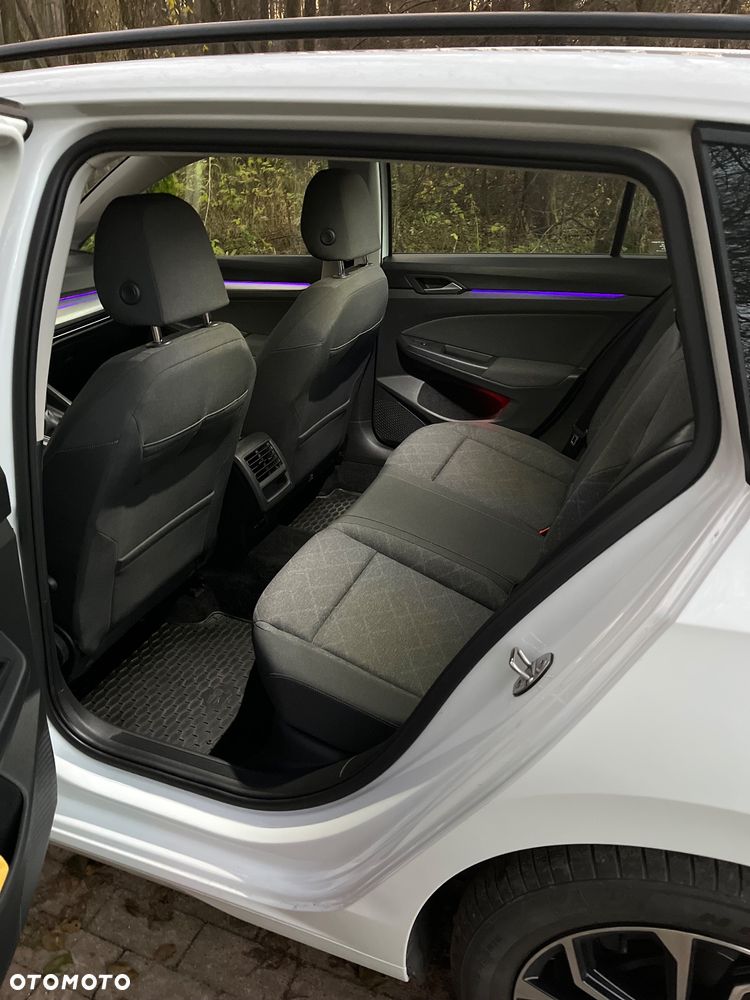 Volkswagen Golf VIII 2.0 TDI Life - 6