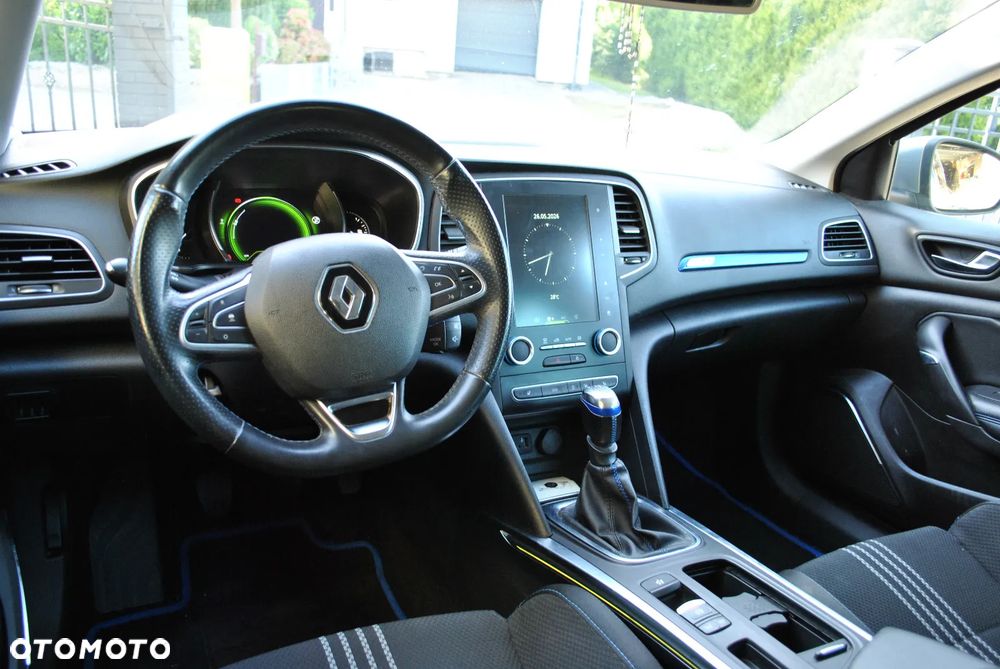 Renault Megane ENERGY TCe 130 GT LINE - 10