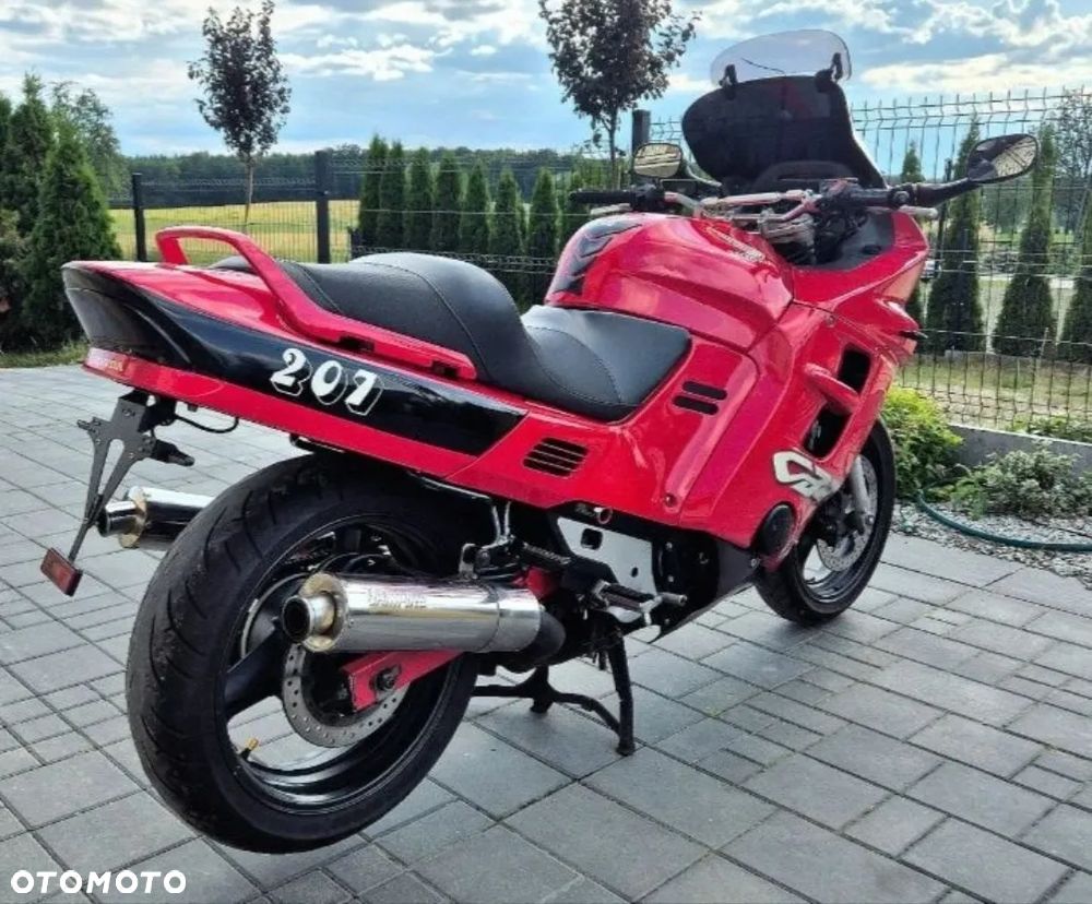 Honda CBR - 4