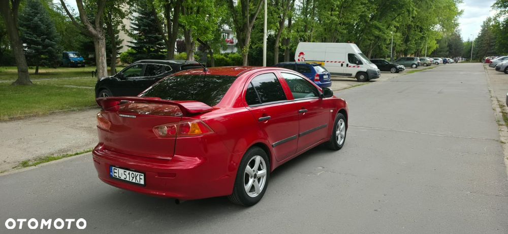 Mitsubishi Lancer 1.5 Invite - 7