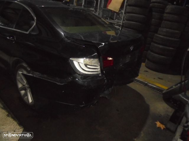Carro MOT: N47D20C CVEL: GA8HP45Z CXVEL: 109020210034 BMW F10 2011 520D  184CV 4P PRETO DIESEL - 2