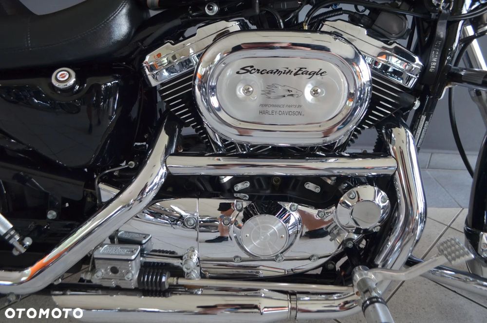 Harley-Davidson Sportster Custom 1200C - 13