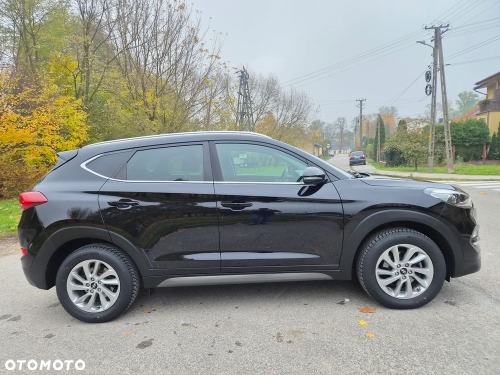 Hyundai Tucson blue 1.6 GDi 2WD Navi - 18