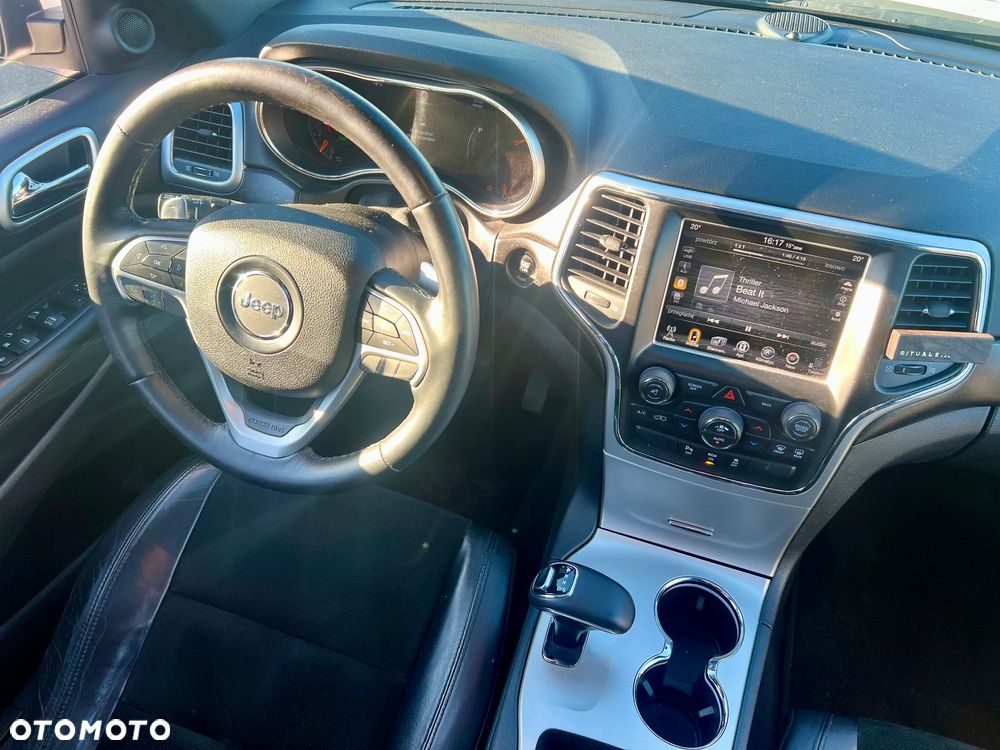 Jeep Grand Cherokee - 35