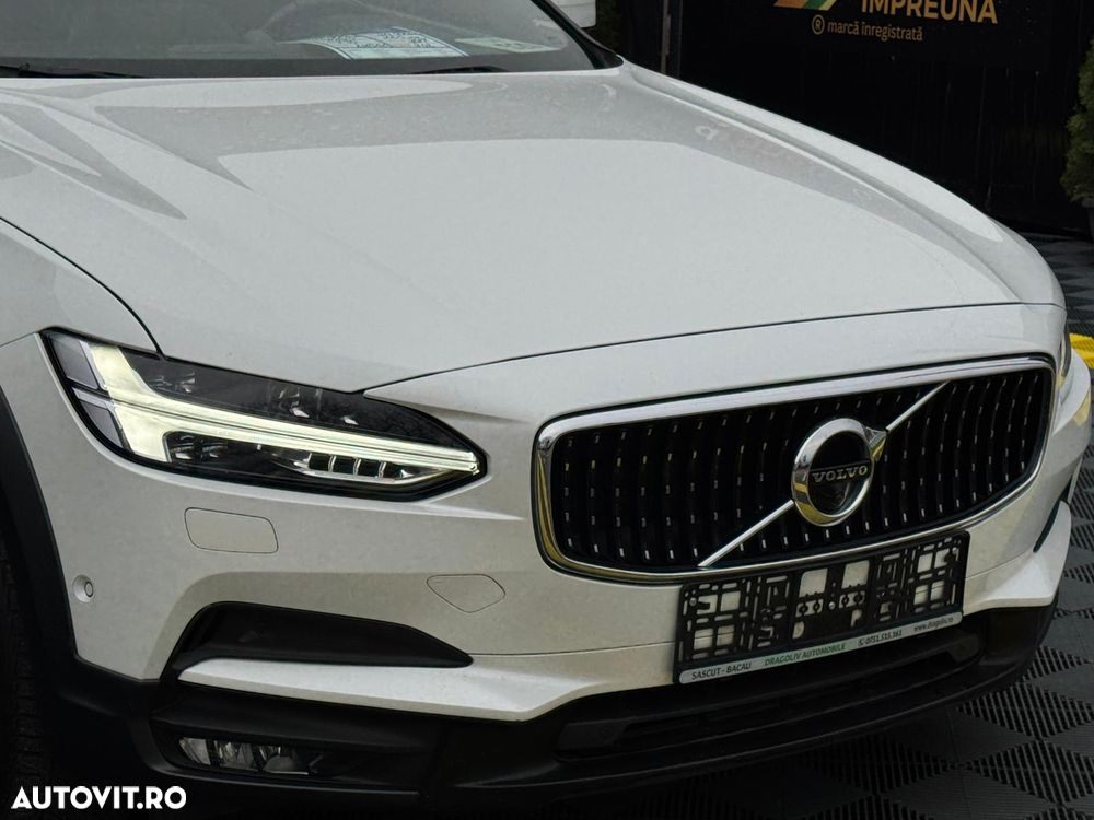 Volvo V90 D5 AWD - 8