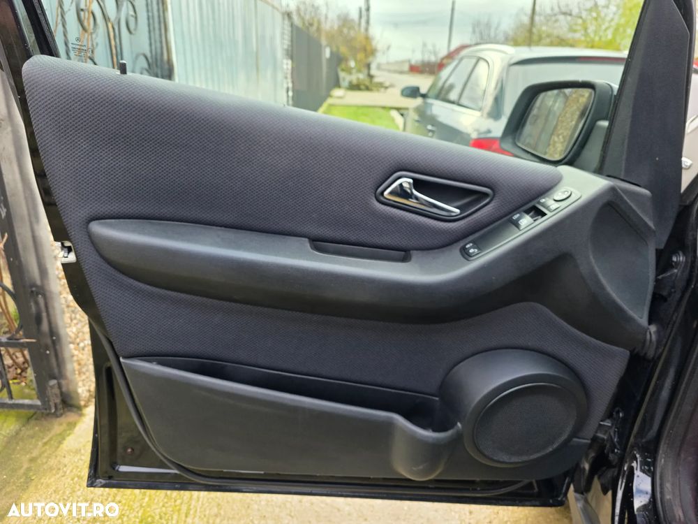 Mercedes-Benz A 160 BlueEFFICIENCY Elegance - 13