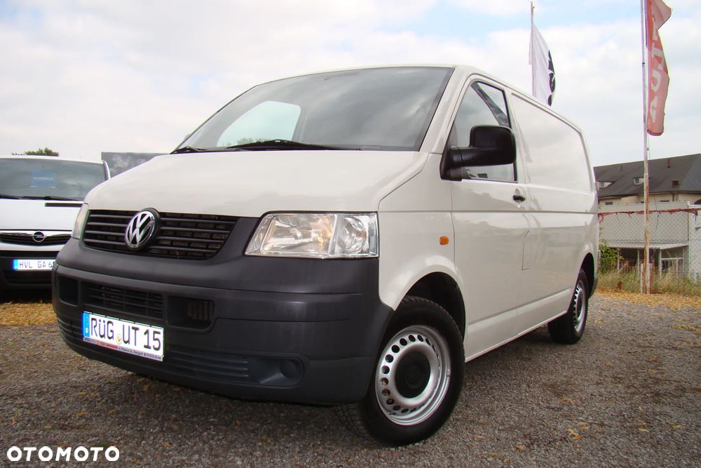 Volkswagen Transporter - 1