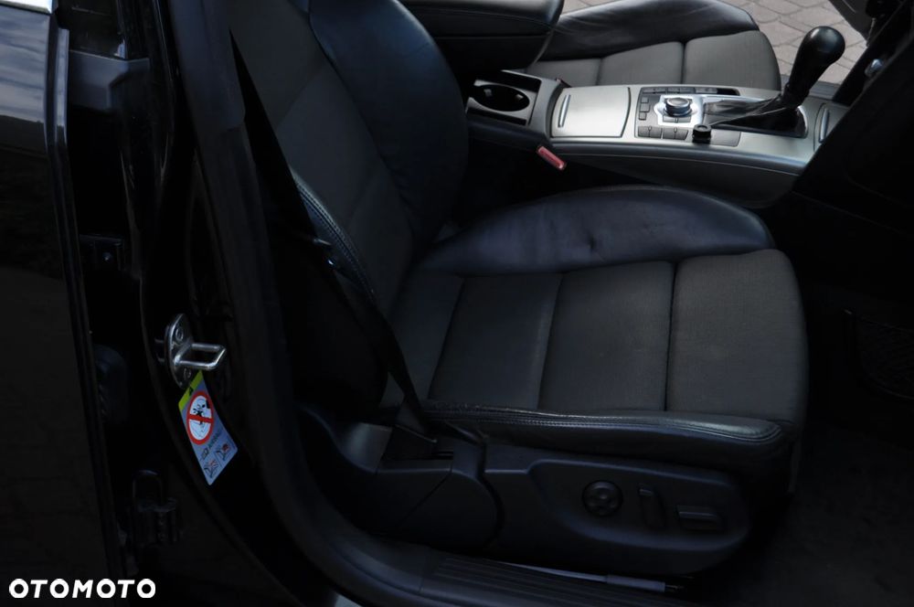 Audi A6 Avant 3.0 TDI DPF quattro tiptronic - 17
