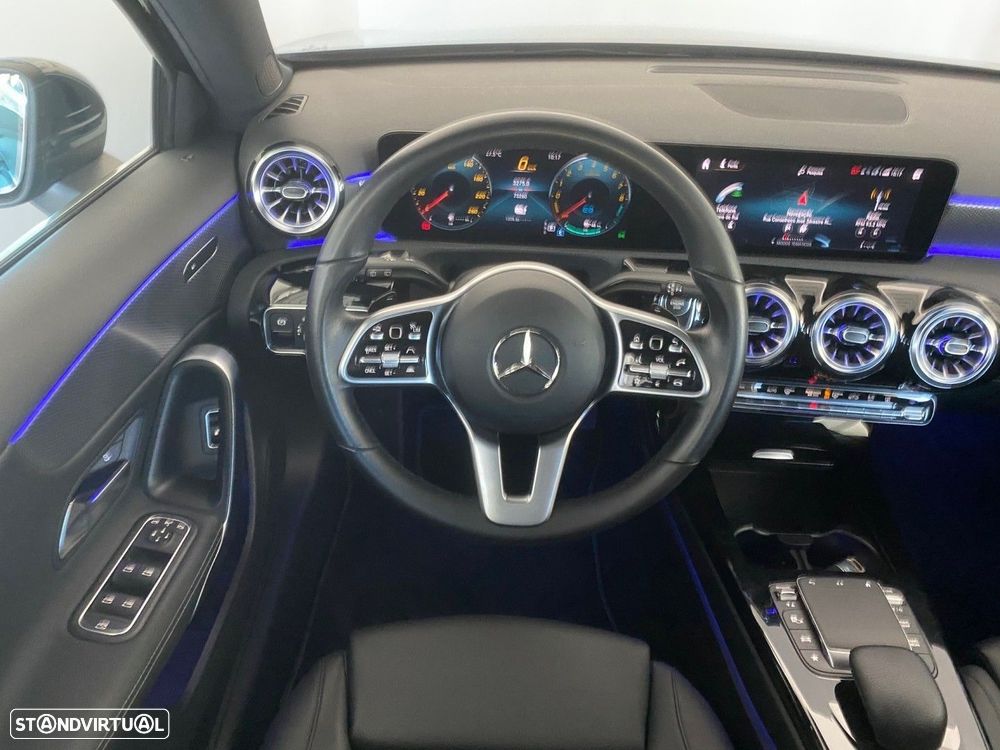 Mercedes-Benz A 250 e Progressive - 38
