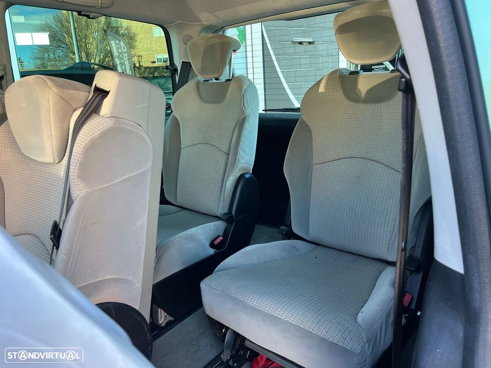 Peugeot 807 HDi 135 Family - 15