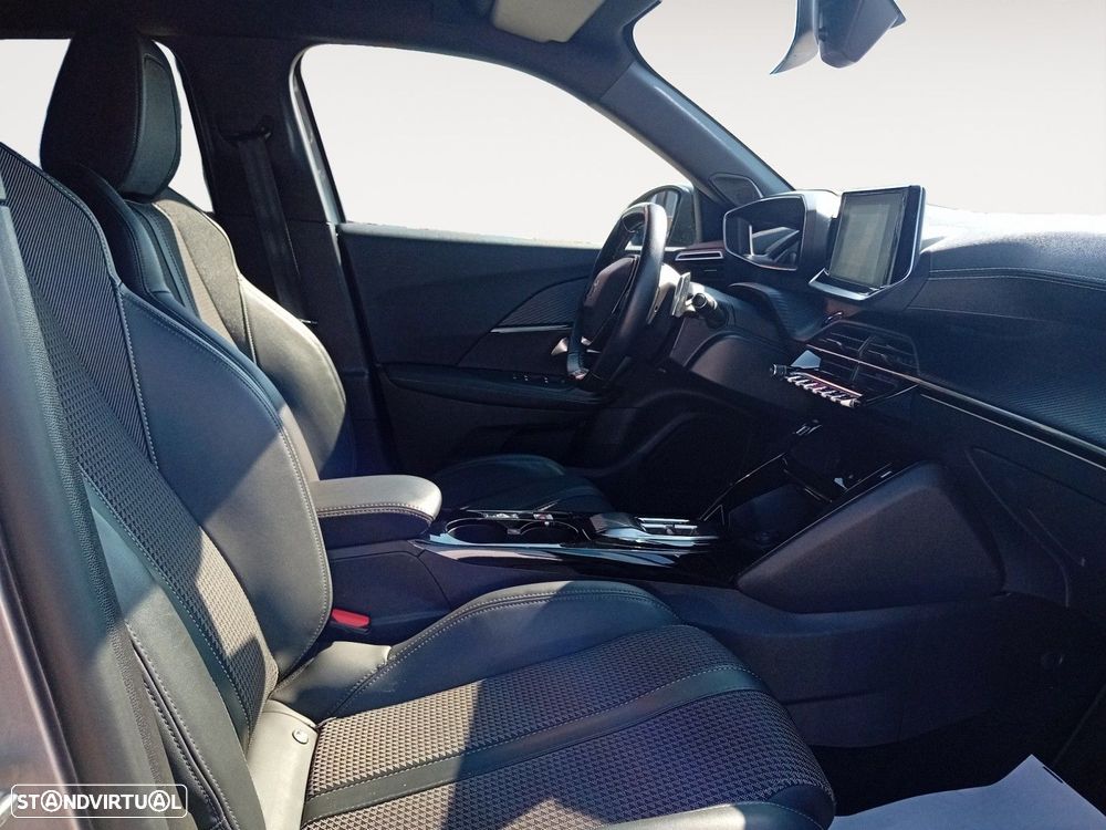 Peugeot 2008 1.5 BlueHDi GT EAT8 - 15