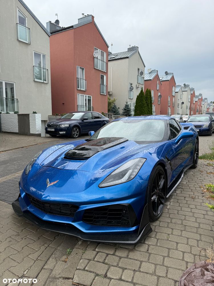Chevrolet Corvette - 13