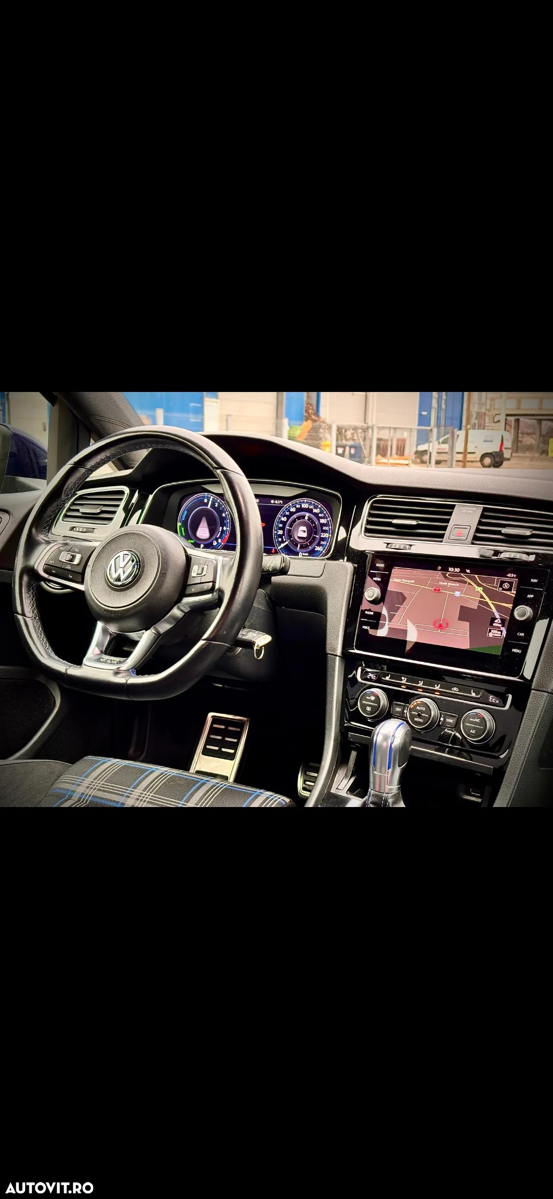 Volkswagen Golf GTE - 7